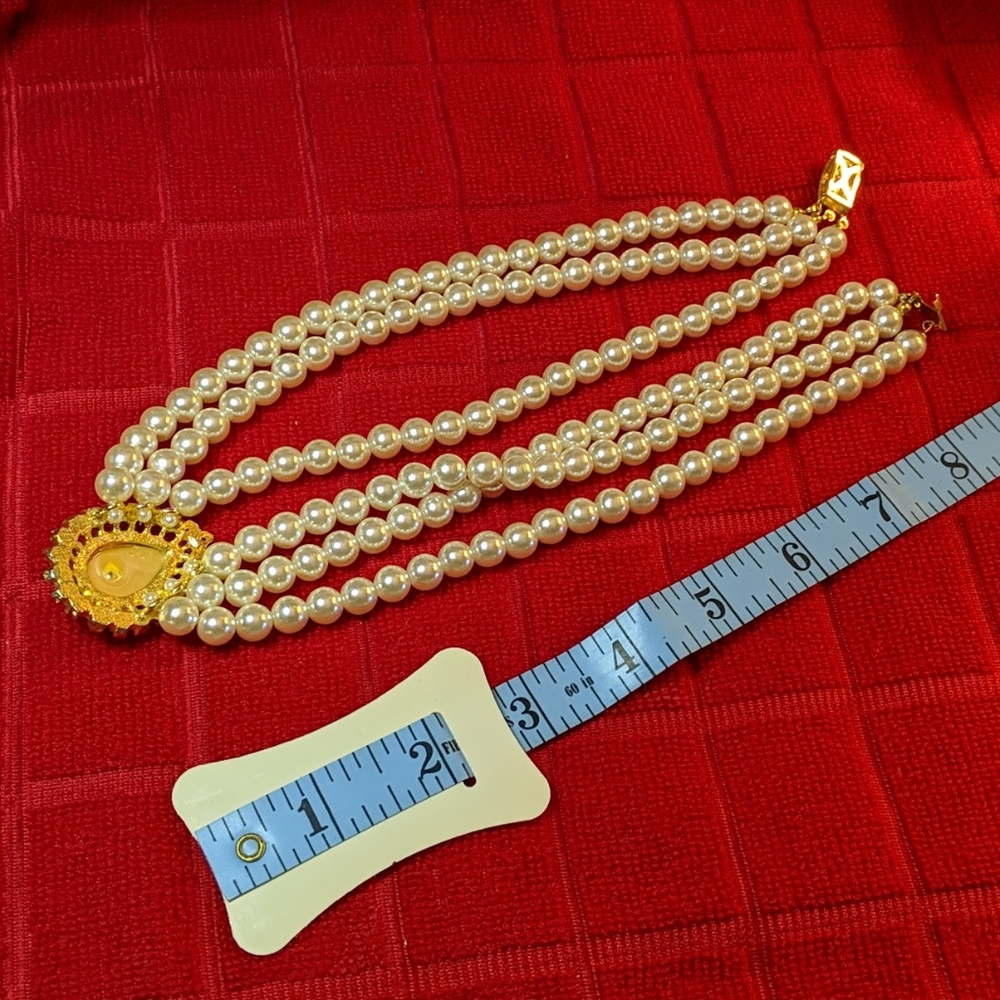 *. Choker - Picture 7 of 9